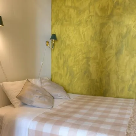 Brand New In Heart Of * Lisbon