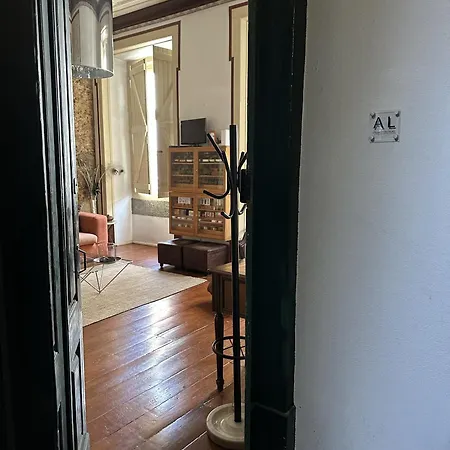 Charming In The Heart Of * Lissabon