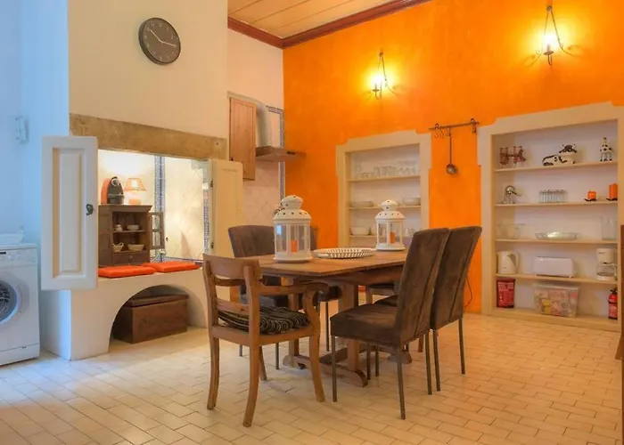 Charming Apartment In The Heart Of Lisbon Apartman