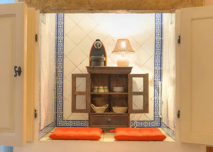 Charmoso apartamento no coração de Lisboa Apartamento *